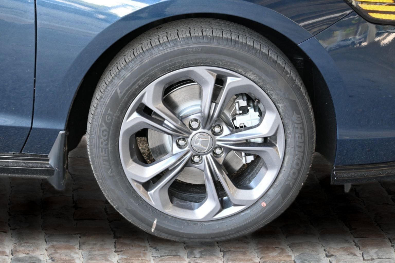 New 2026 Honda Accord EX-L image 36