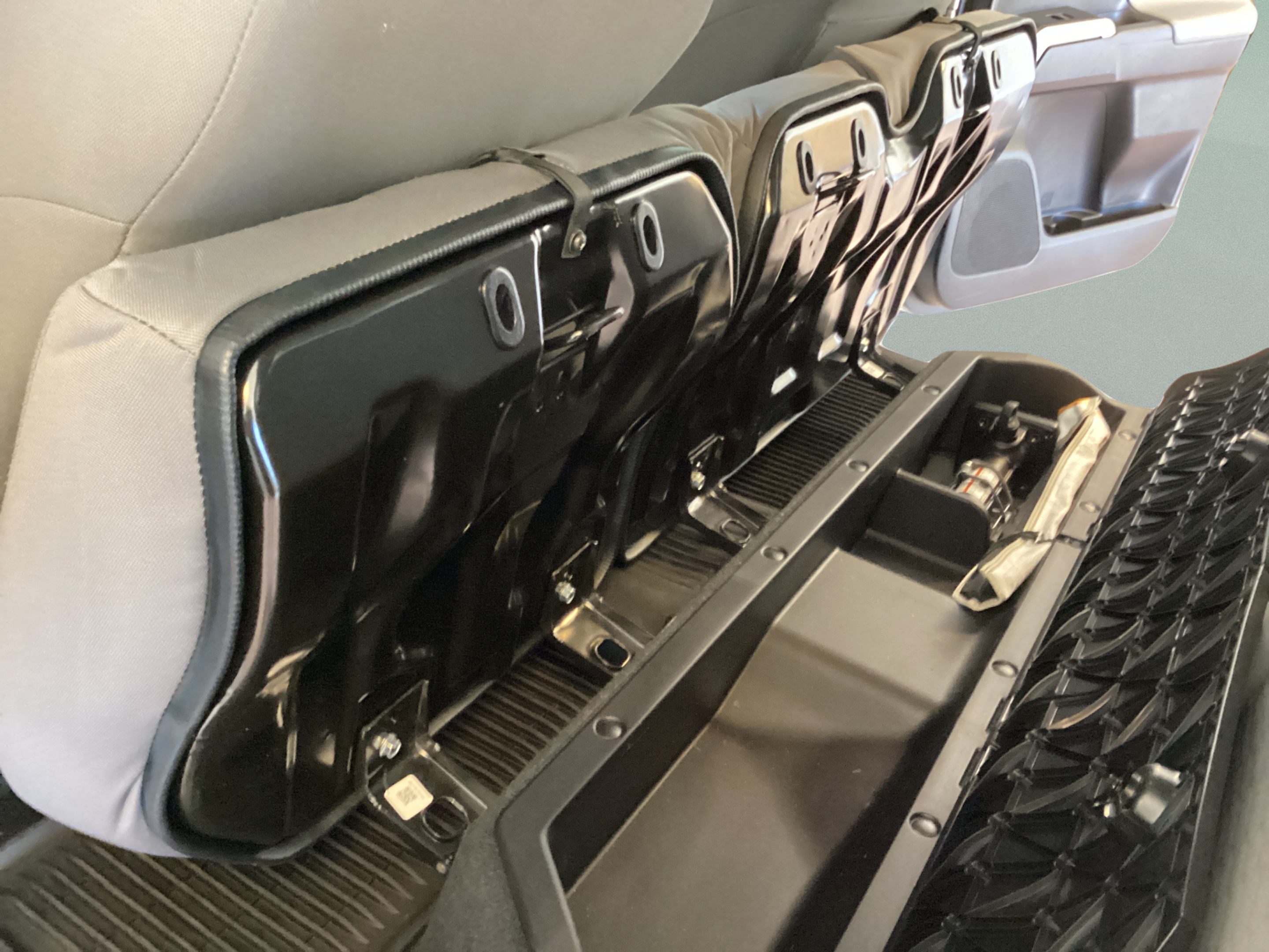 Used 2019 Toyota Tacoma SR5 AWD/4WD image 39