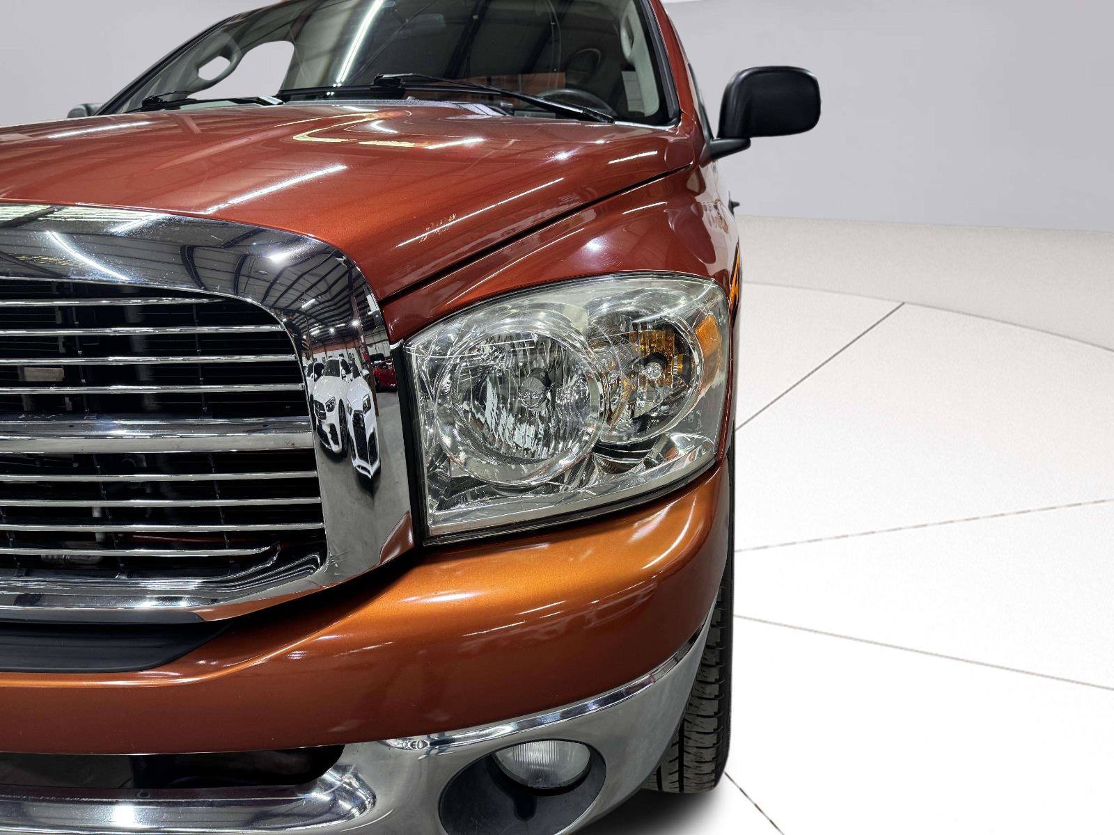 Used 2007 Dodge Ram 1500 Truck SLT RWD image 12