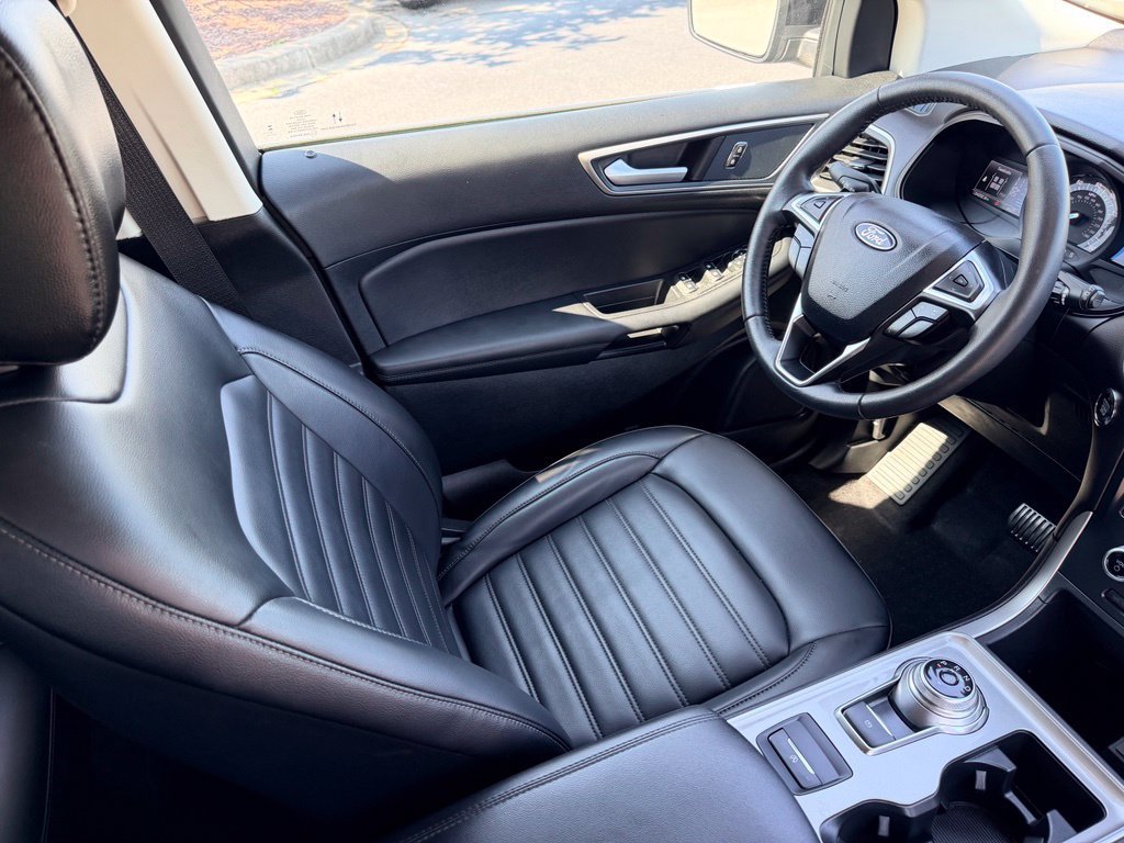 Certified 2024 Ford Edge SEL w/ Convenience Package AWD/4WD image 14
