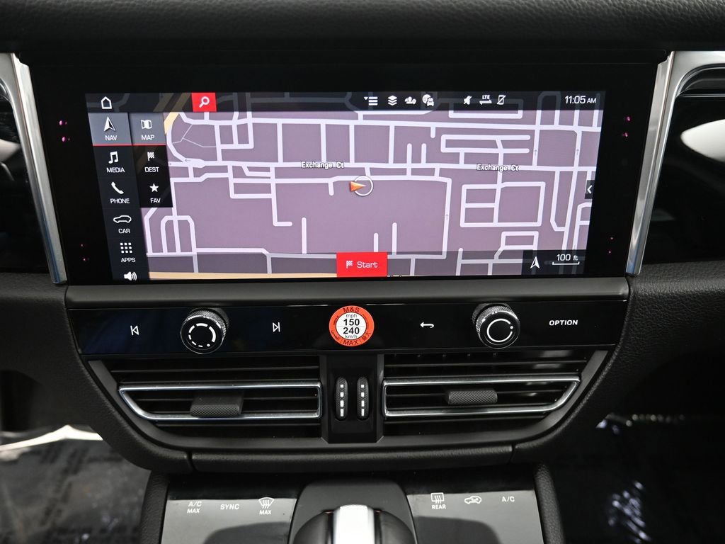 Certified 2026 Porsche Macan S AWD/4WD image 21