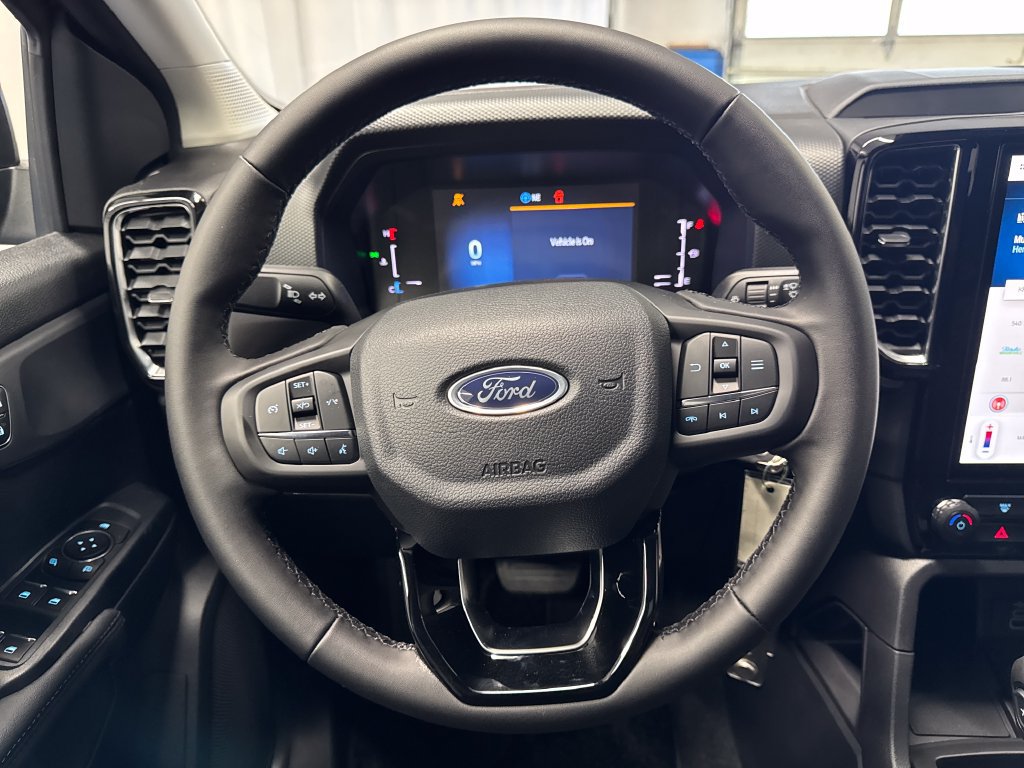New 2026 Ford Ranger XLT w/ Black Appearance Package AWD/4WD image 15