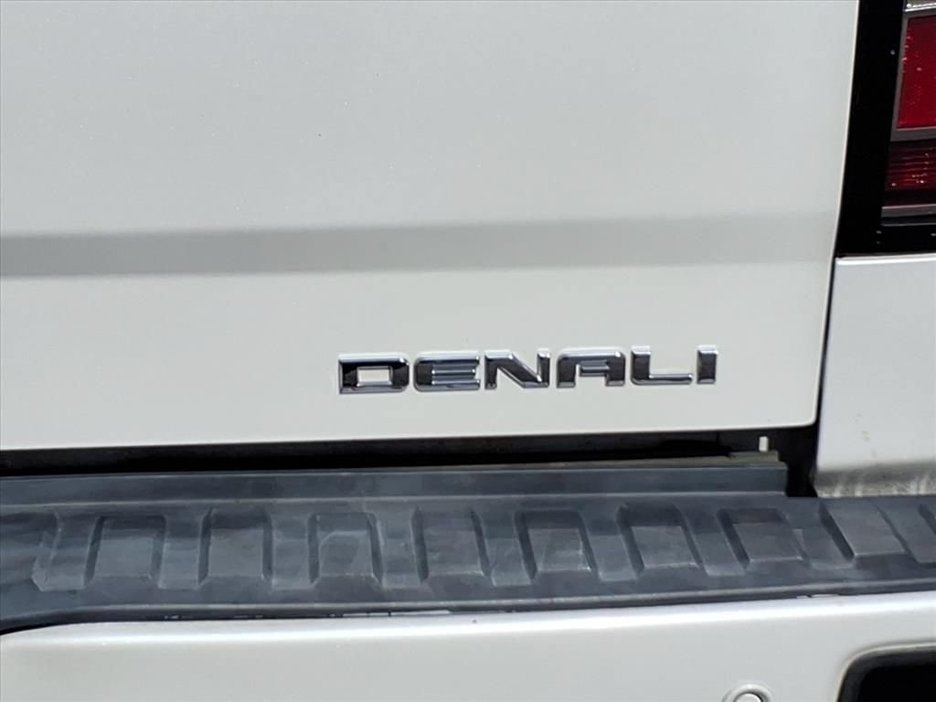 Used 2017 GMC Sierra 1500 Denali AWD/4WD image 5