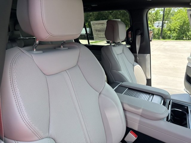 New 2025 Jeep Wagoneer Series II image 38