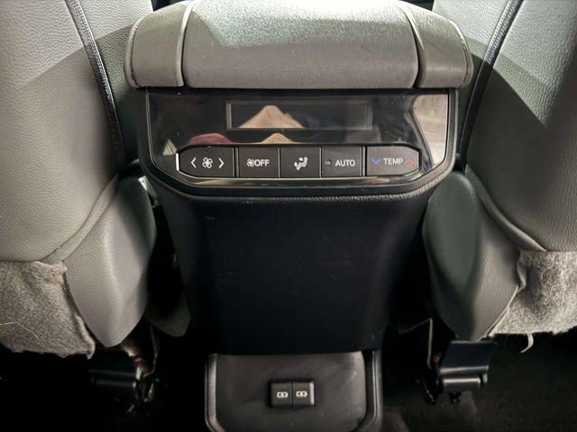 Used 2023 Toyota Highlander XLE image 21