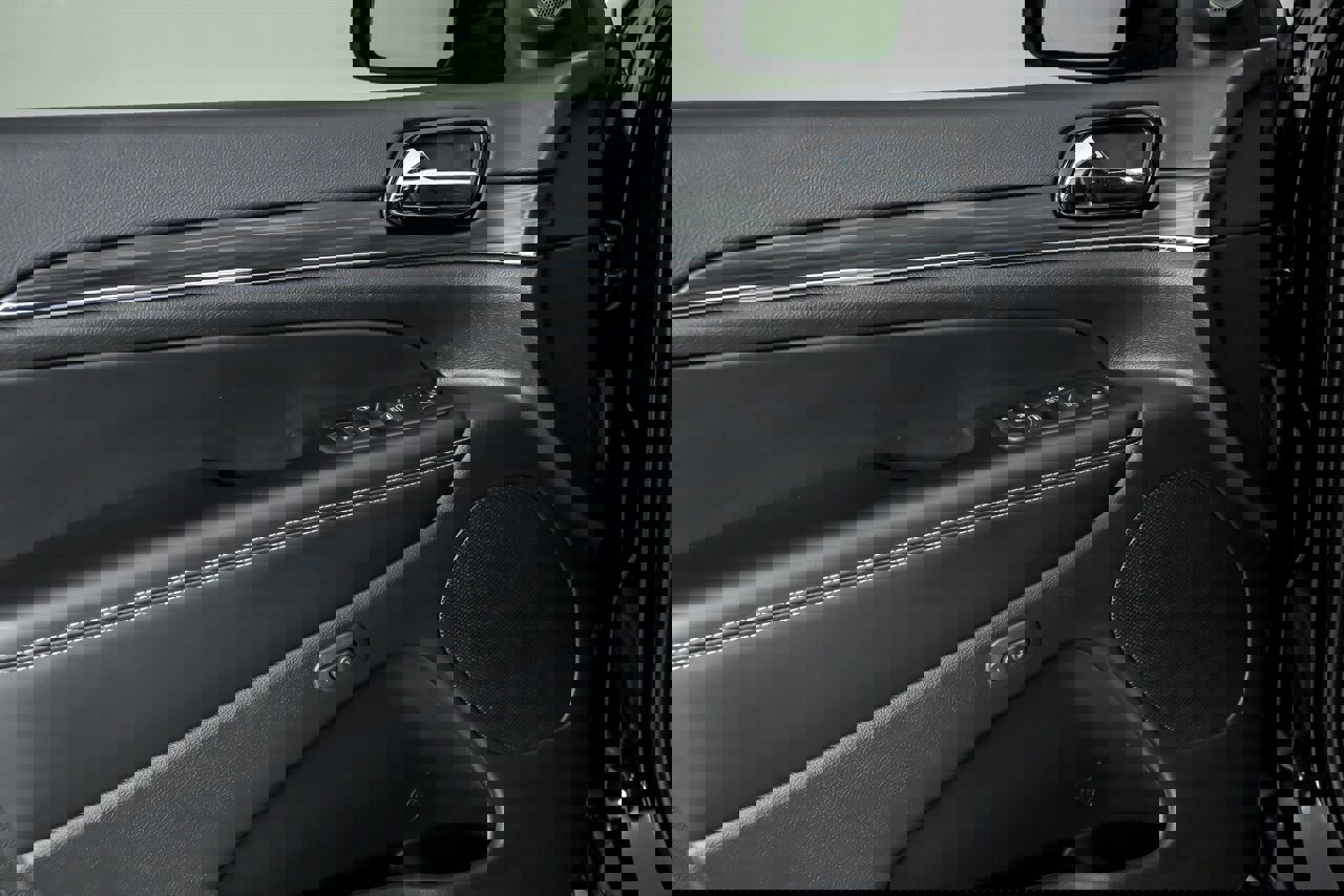 Used 2021 Jeep Grand Cherokee Limited w/ Quick Order Package 2GK 80th image 18