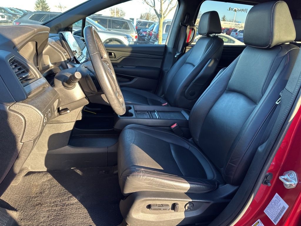 Certified 2023 Honda Odyssey Sport image 16