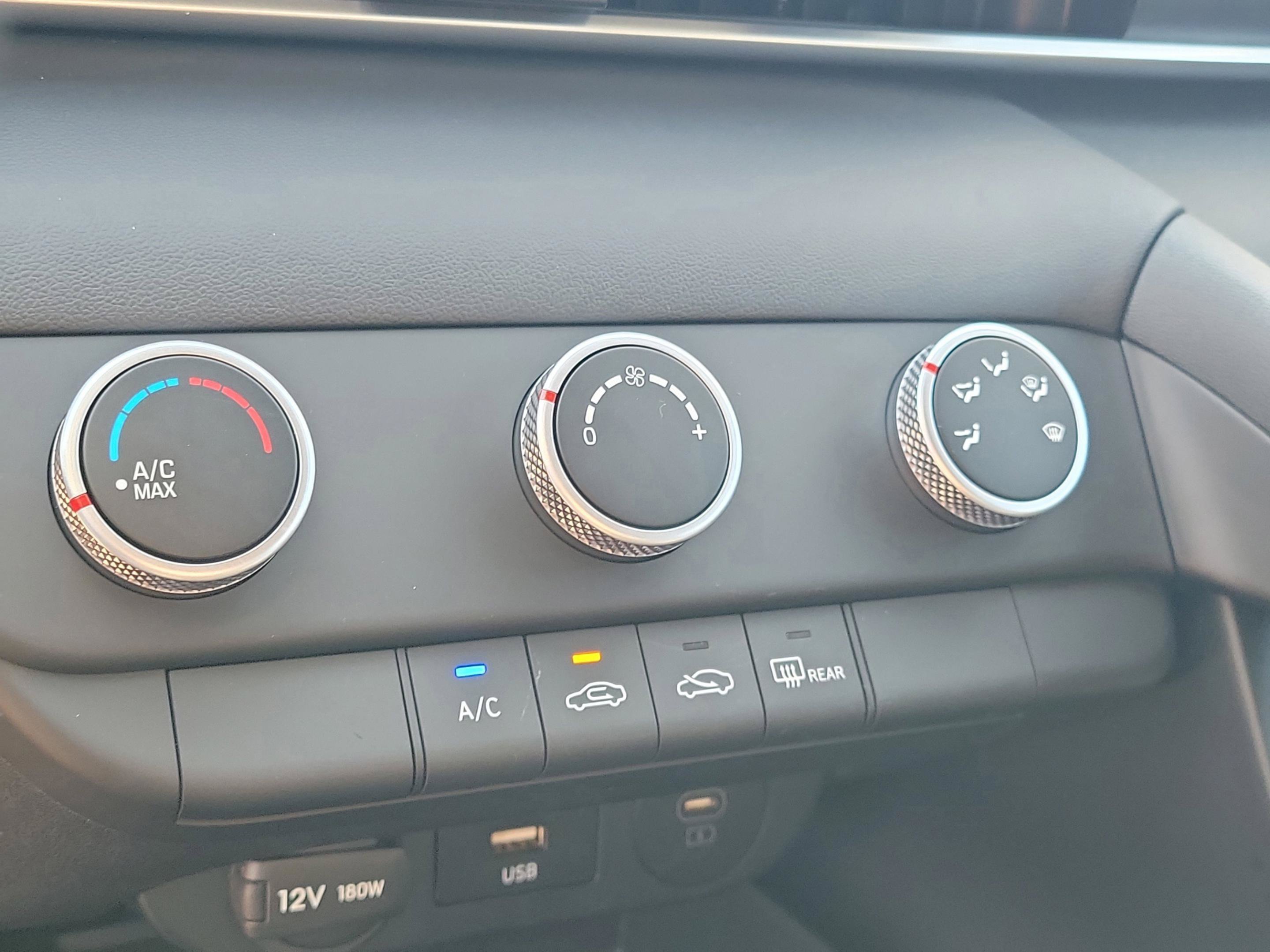 New 2026 Hyundai Elantra SE FWD image 27