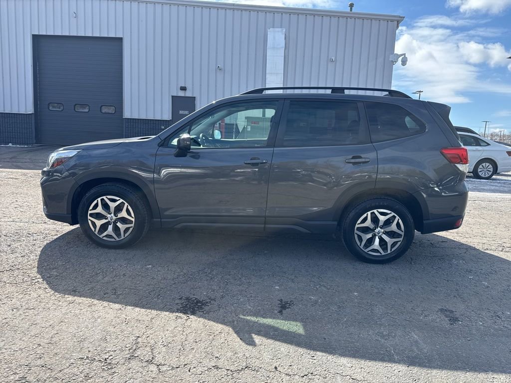 Used 2020 Subaru Forester Premium image 16