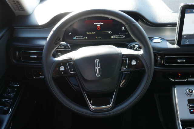Used 2024 Lincoln Aviator AWD w/ Premium Package image 19