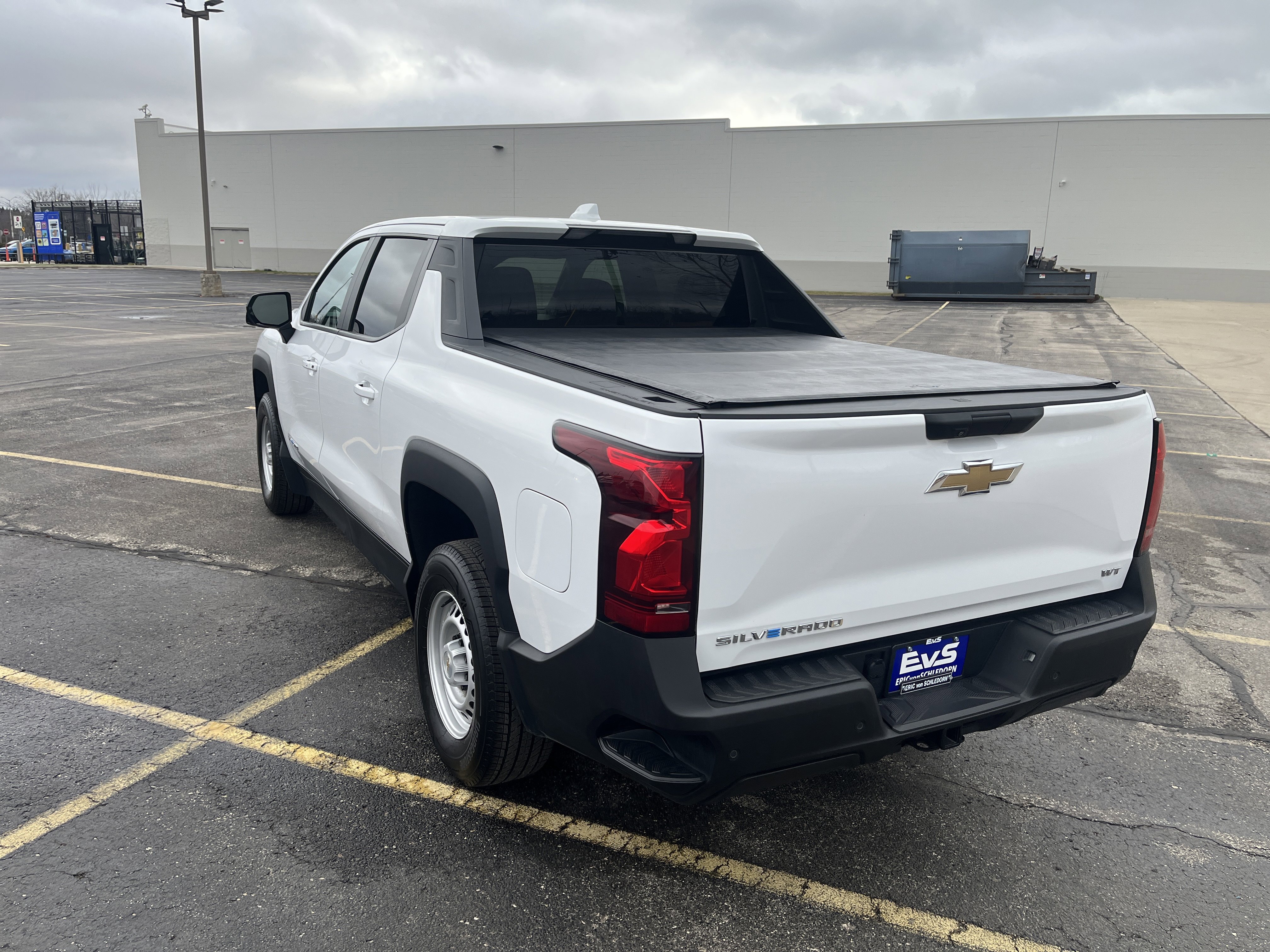 Used 2025 Chevrolet Silverado EV W/T AWD/4WD image 4