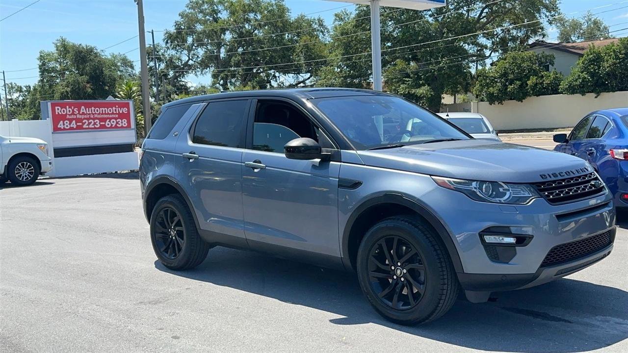 Used 2018 Land Rover Discovery Sport HSE AWD/4WD image 6