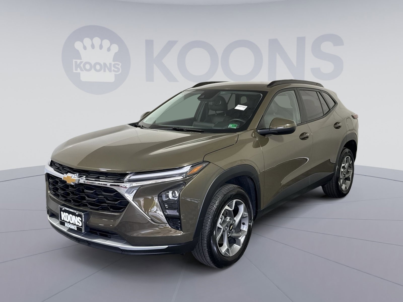 Used 2024 Chevrolet Trax LT w/ Driver Confidence Package image 1