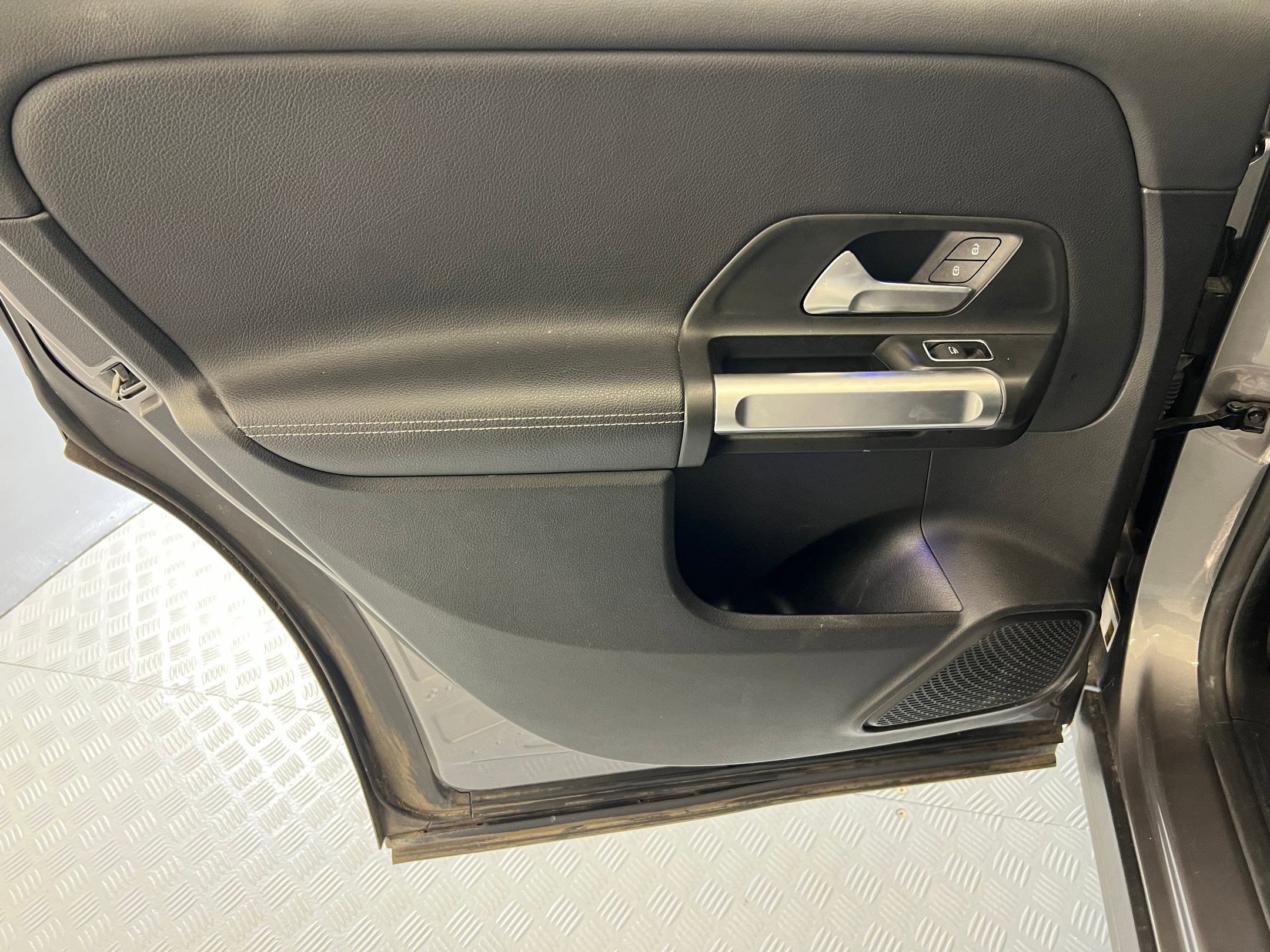 Certified 2021 Mercedes-Benz GLB 250 image 24