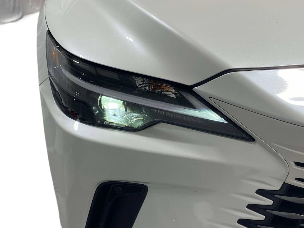Used 2025 Lexus RX 350 Premium w/ Accessory Package AWD/4WD image 7