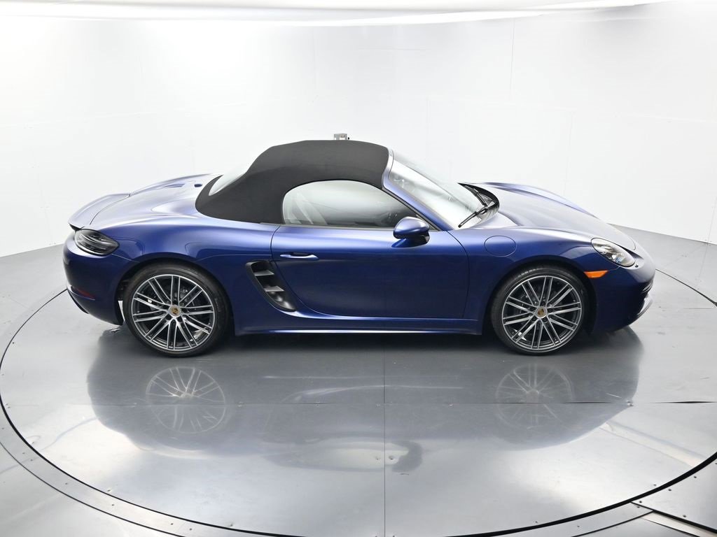 Used 2025 Porsche 718 Boxster image 23