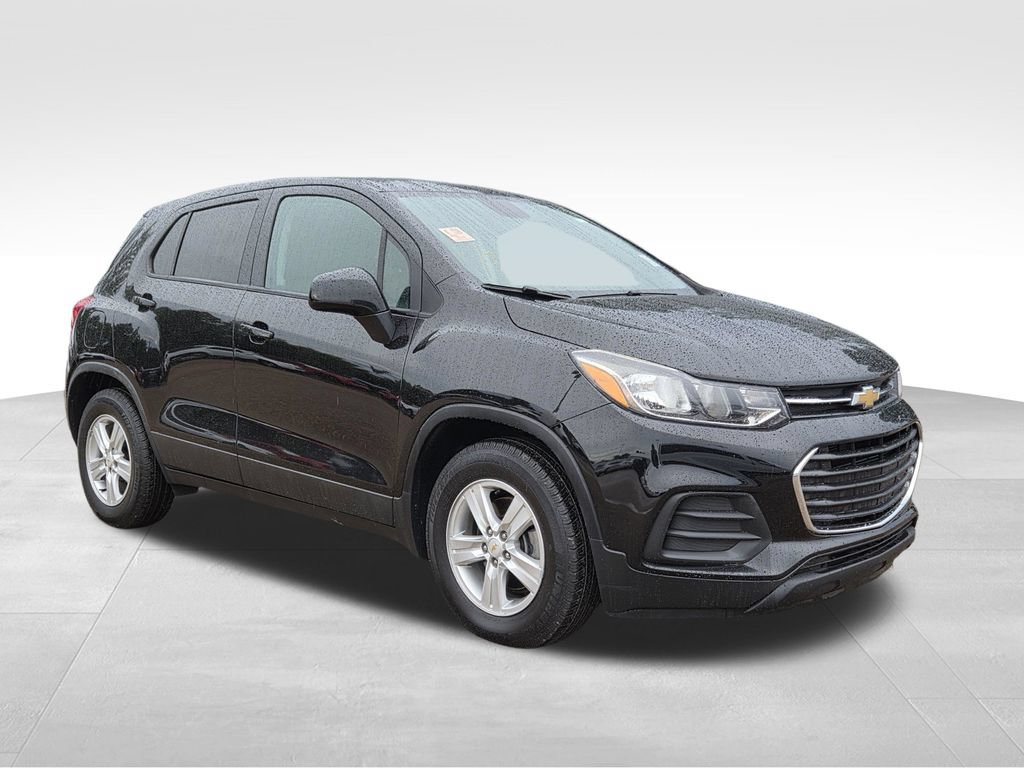 Used 2020 Chevrolet Trax LS w/ Tint and Cruise Package FWD image 29