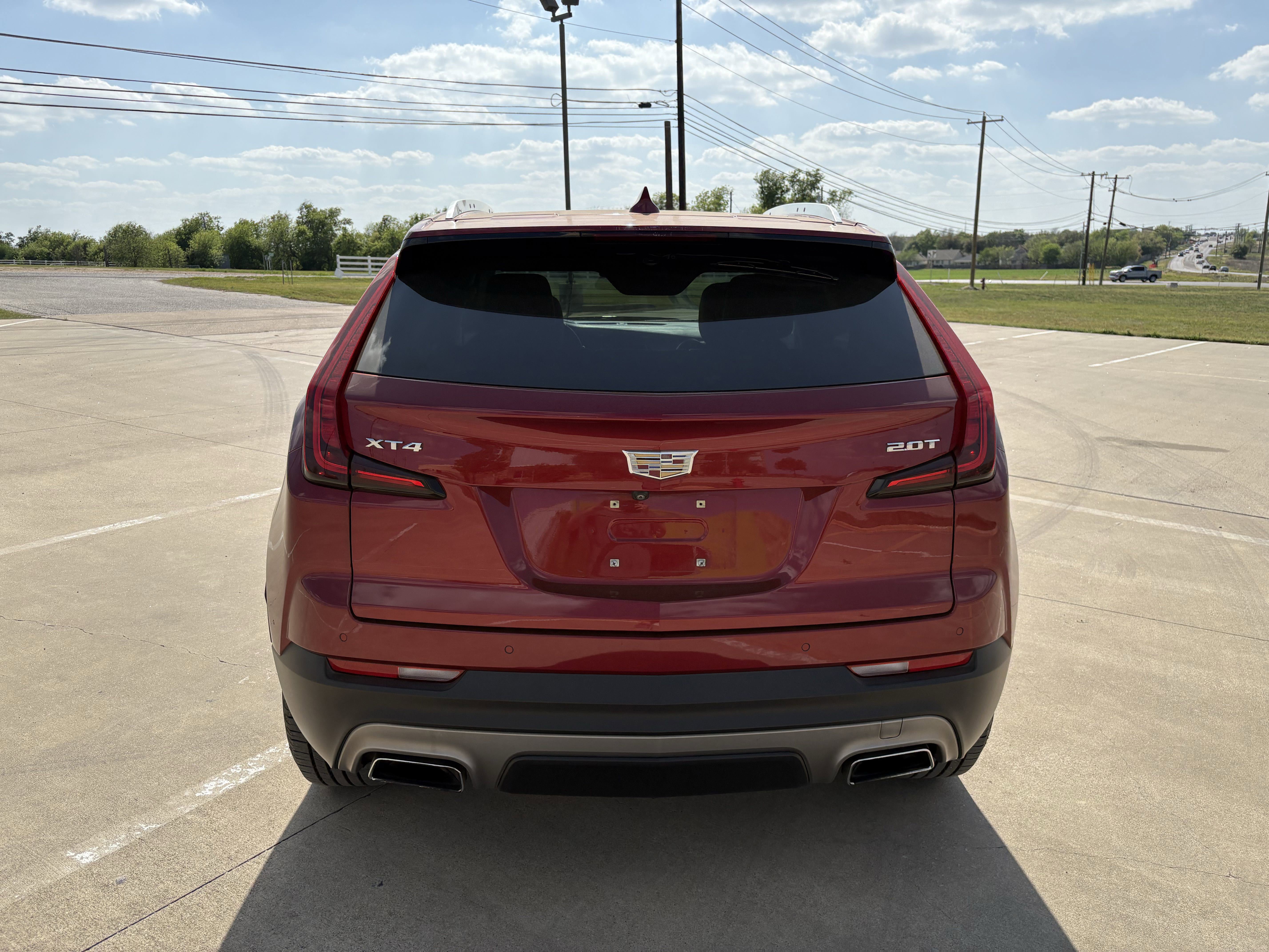 Used 2019 Cadillac XT4 Premium Luxury image 4