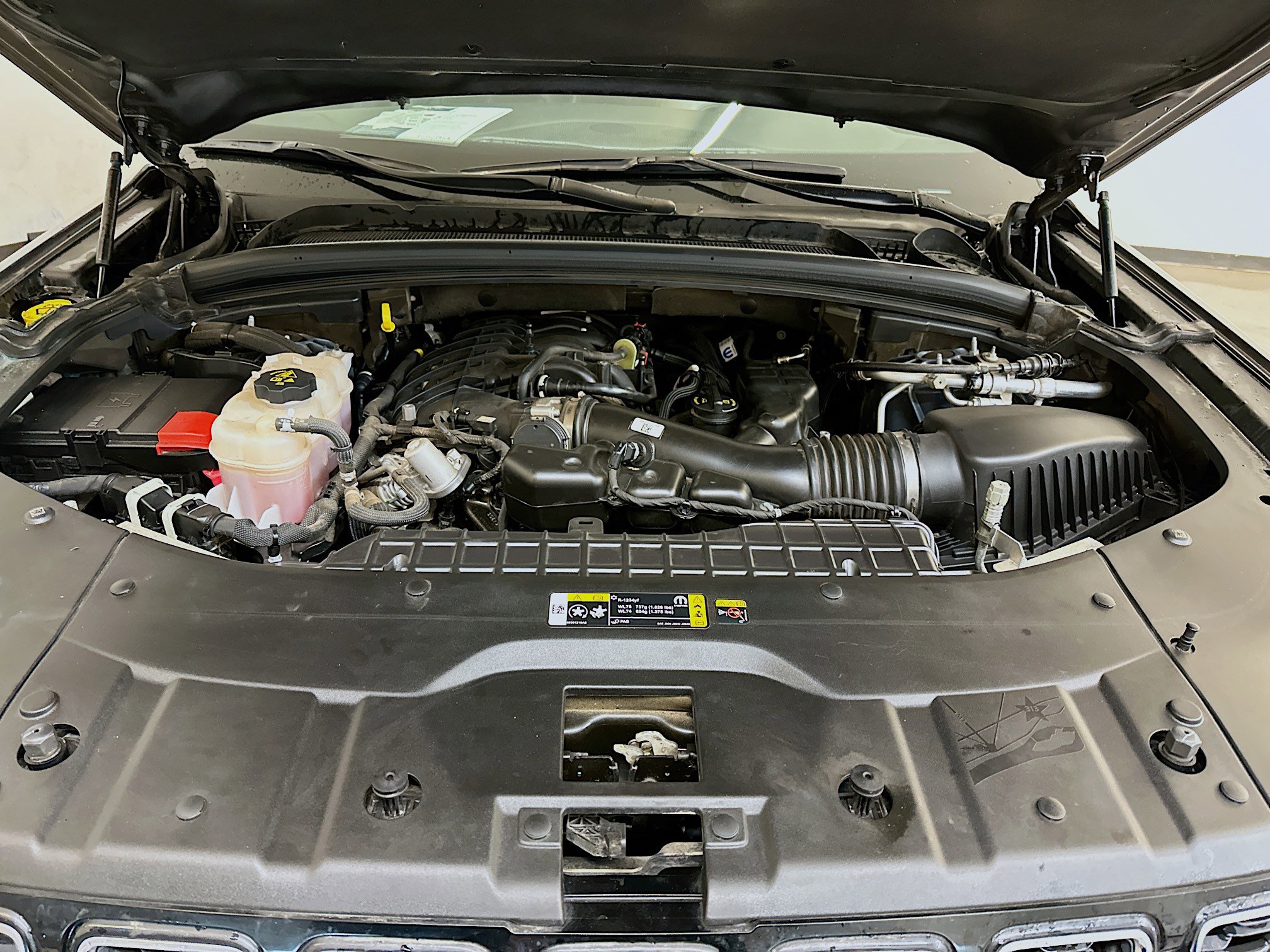 Used 2024 Jeep Grand Cherokee L Limited w/ Luxury Tech Group II image 37