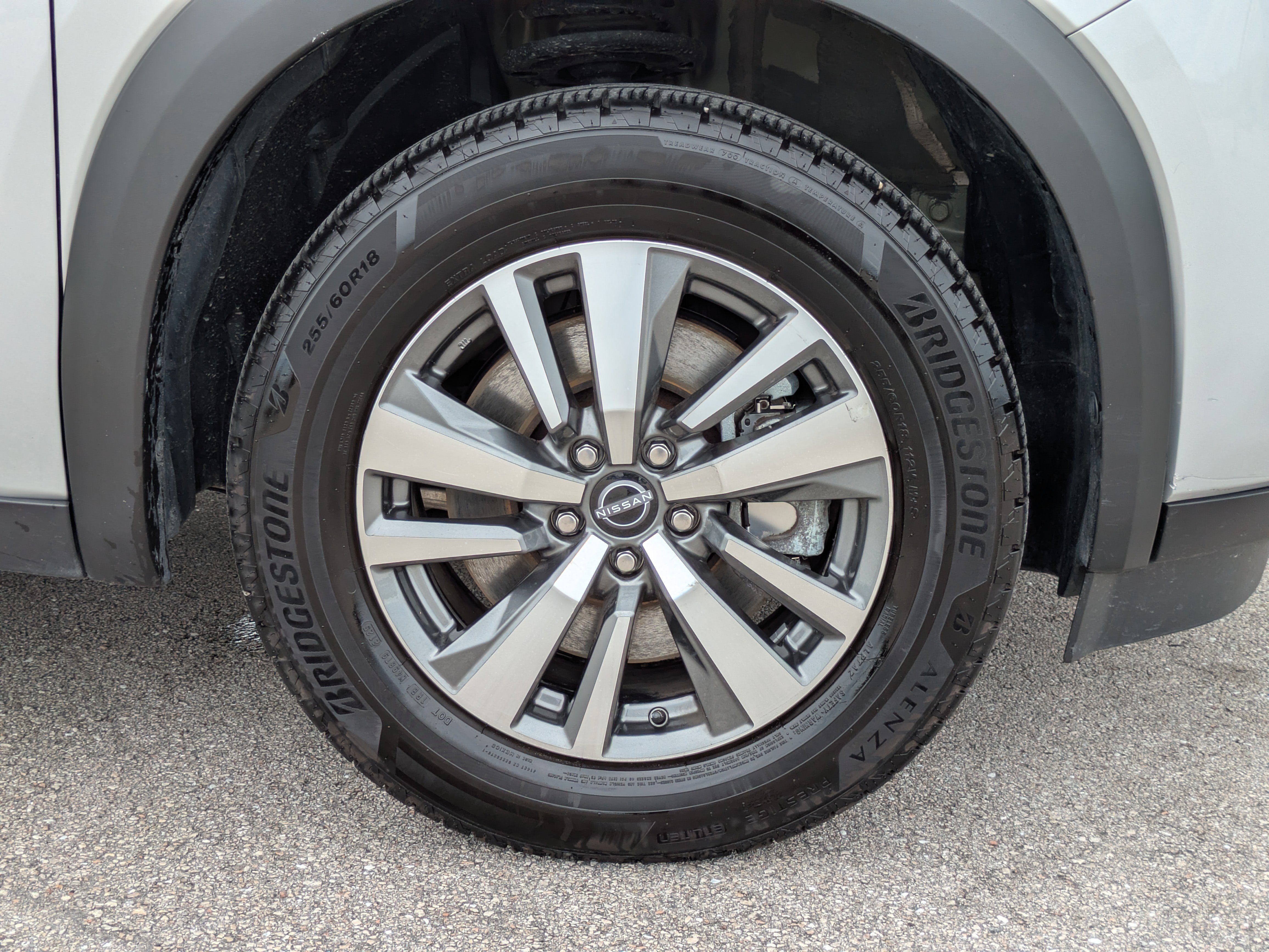 Used 2025 Nissan Pathfinder SL AWD/4WD image 11