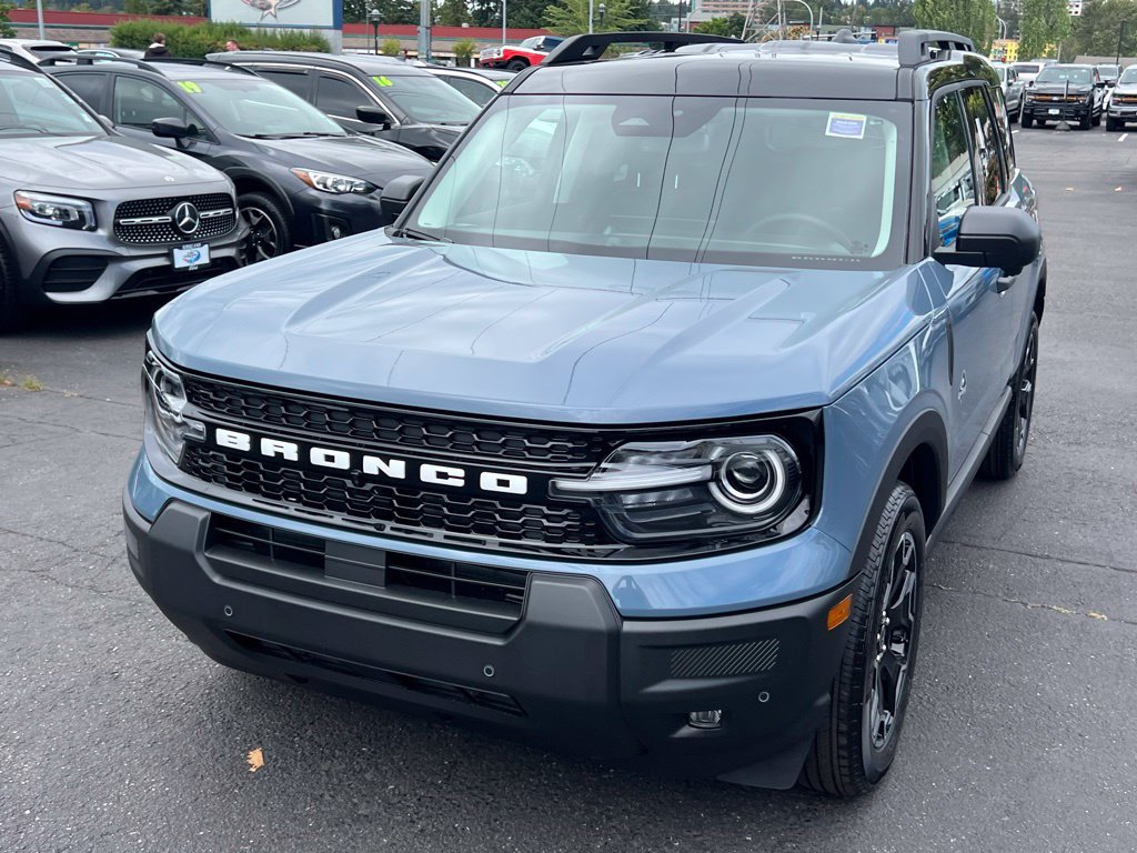 New 2026 Ford Bronco Sport Outer Banks w/ Outer Banks Tech Package+ AWD/4WD image 4