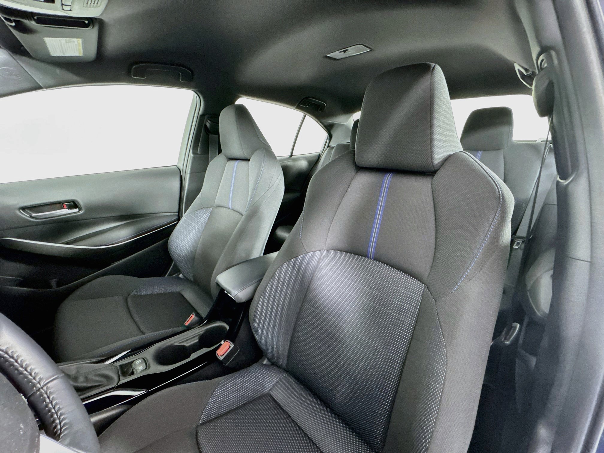 Used 2022 Toyota Corolla SE w/ Carpet Mat Package (TMS) FWD image 19