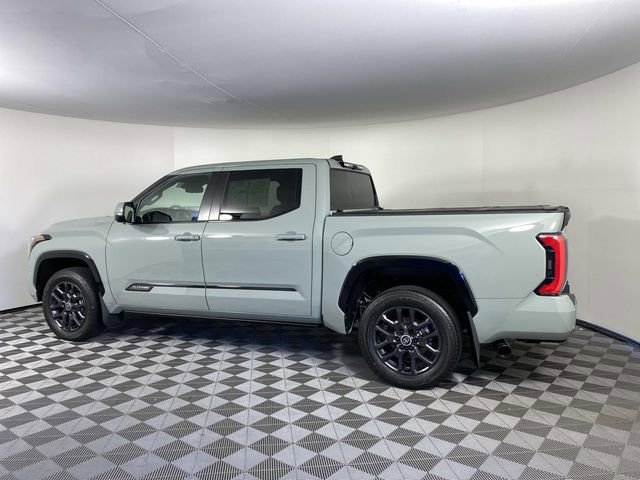 Used 2024 Toyota Tundra Platinum AWD/4WD image 5