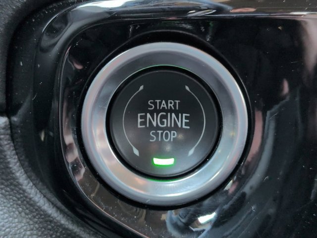 Used 2025 Chevrolet Silverado 1500 LT image 28