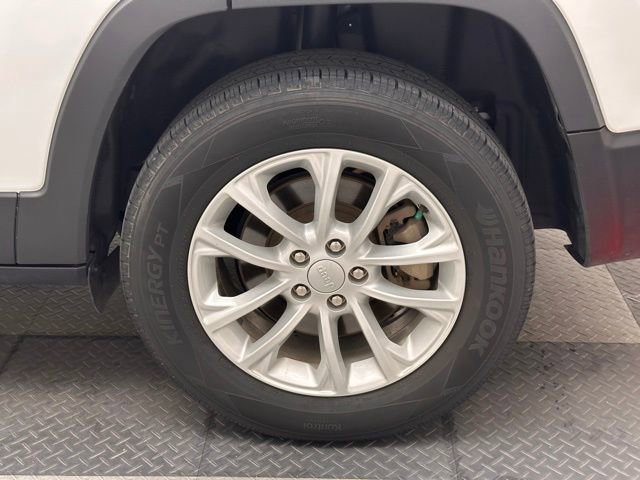Used 2021 Jeep Cherokee Latitude AWD/4WD image 20