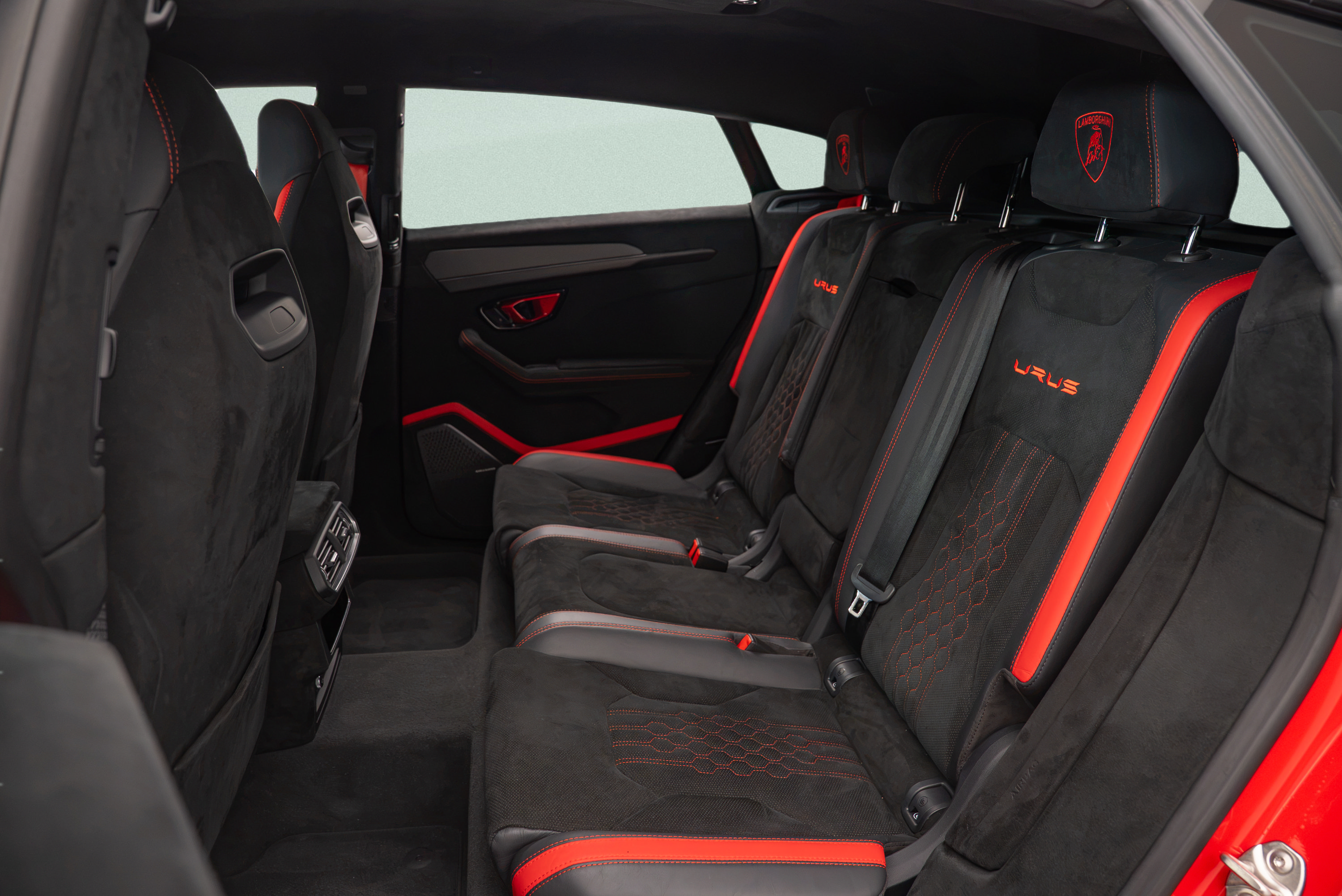 Used 2024 Lamborghini Urus Performante AWD/4WD image 19