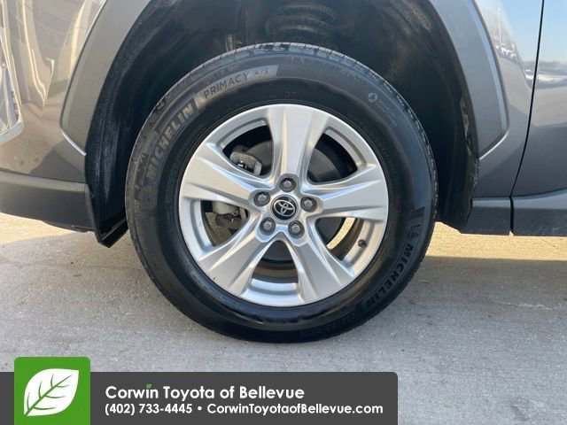 Used 2021 Toyota RAV4 XLE w/ Convenience Package image 27