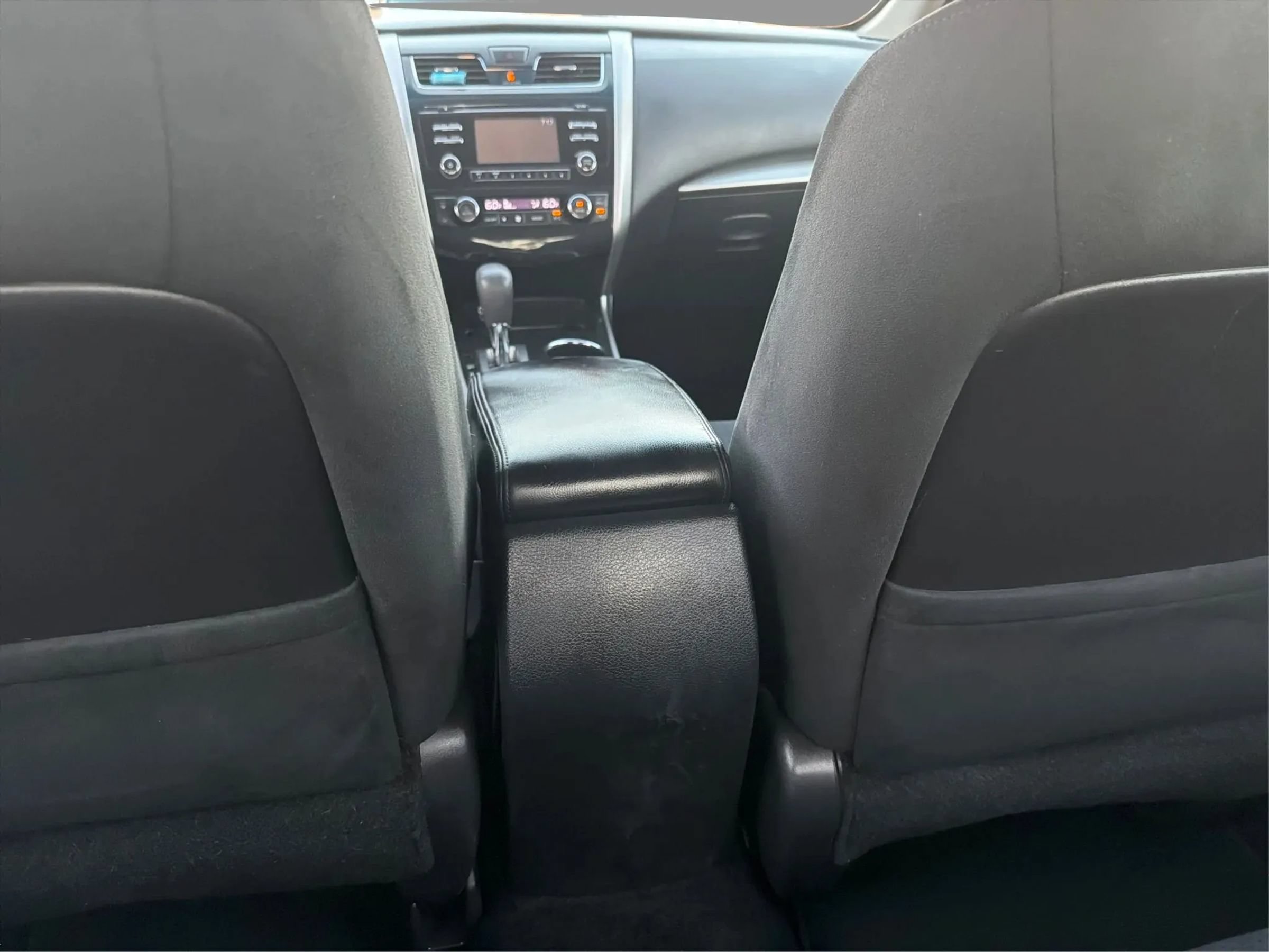 Used 2015 Nissan Altima 2.5 SV FWD image 21
