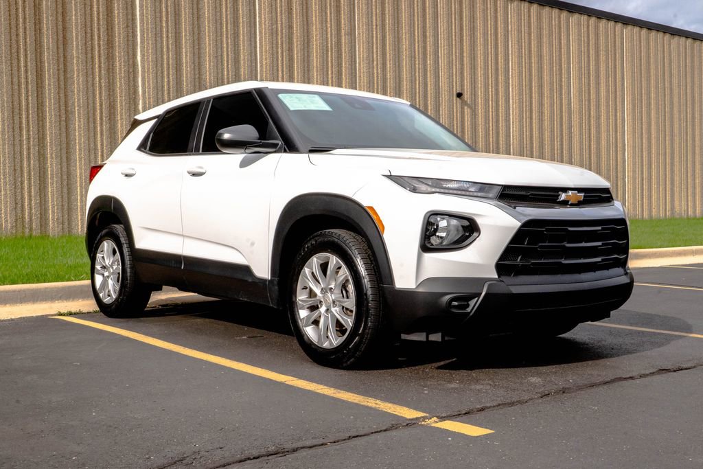 Certified 2022 Chevrolet TrailBlazer LS FWD image 2