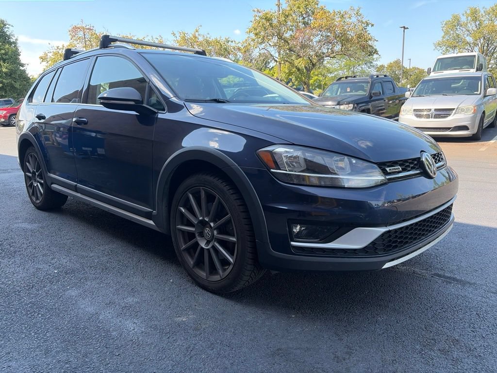 Used 2019 Volkswagen Golf Alltrack S AWD/4WD image 4