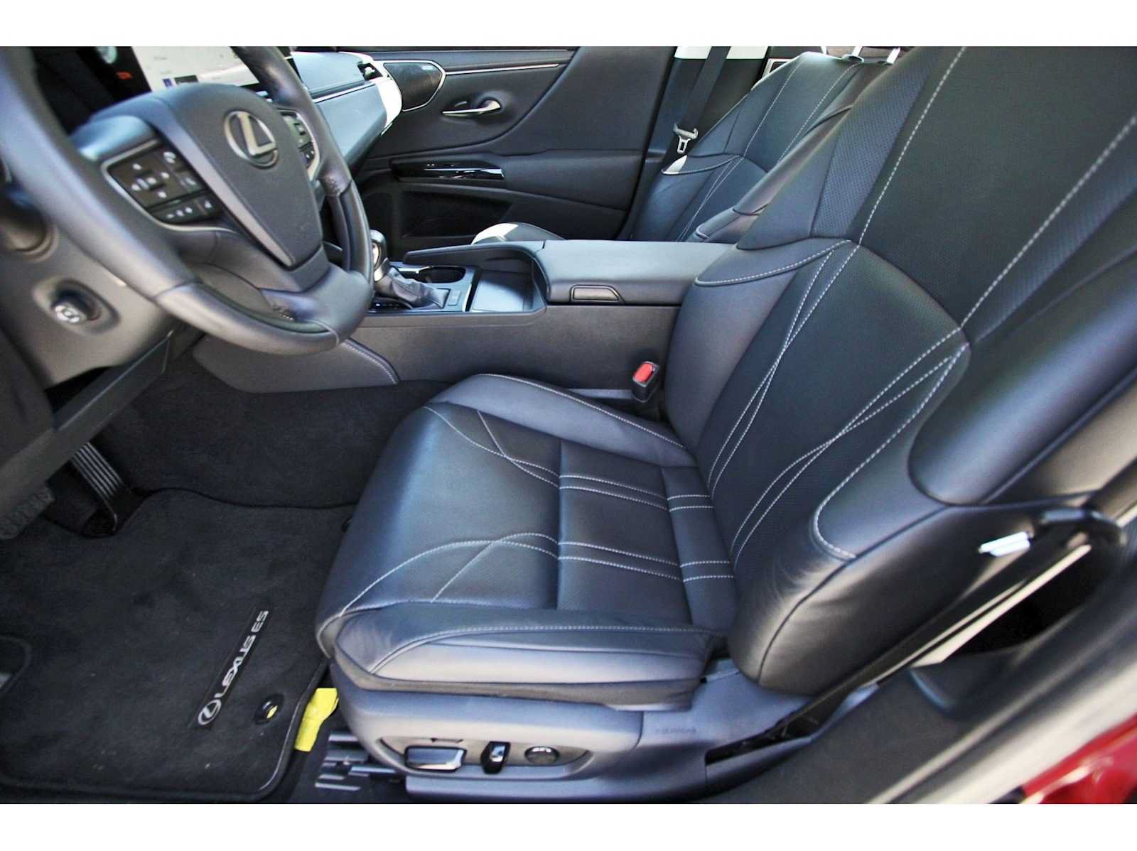 Used 2023 Lexus ES 350 Ultra Luxury FWD image 10