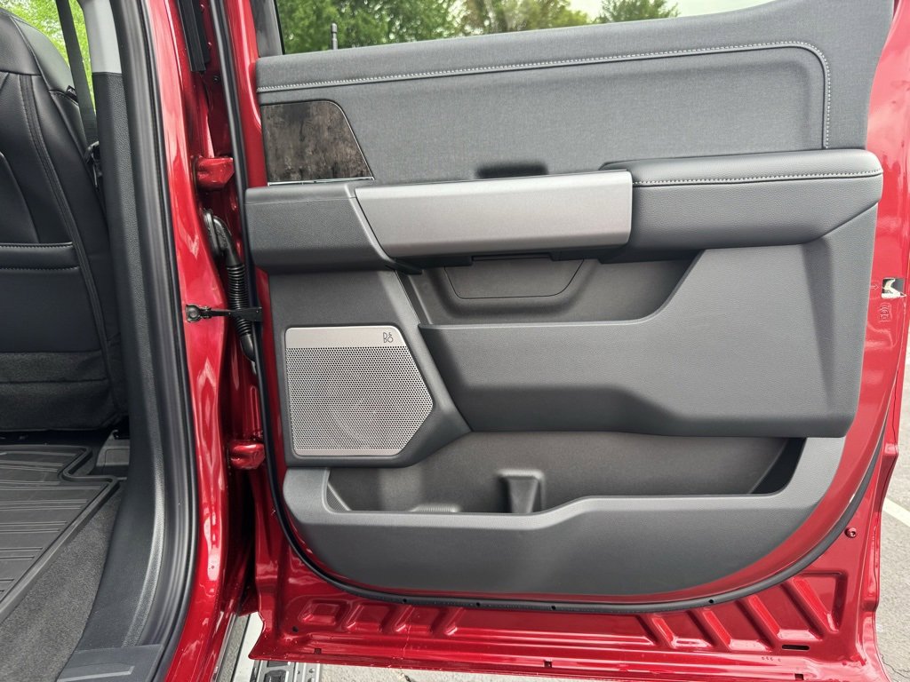 New 2025 Ford F350 Lariat w/ Lariat Ultimate Package image 27