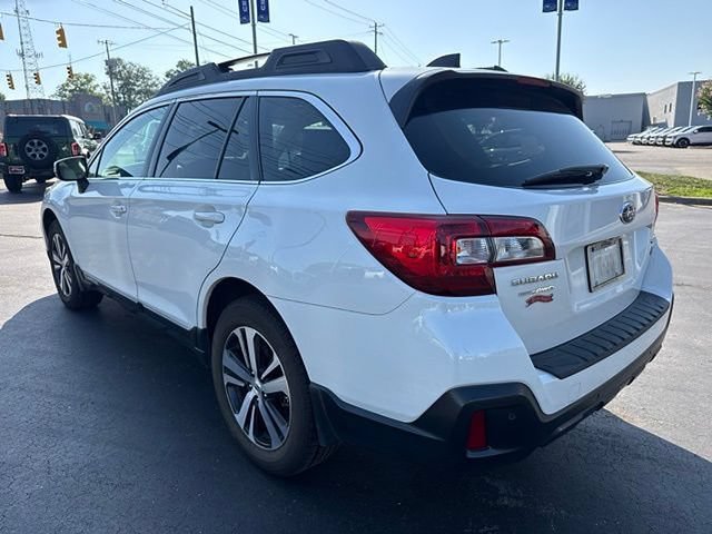 Used 2018 Subaru Outback 2.5i Limited AWD/4WD image 3