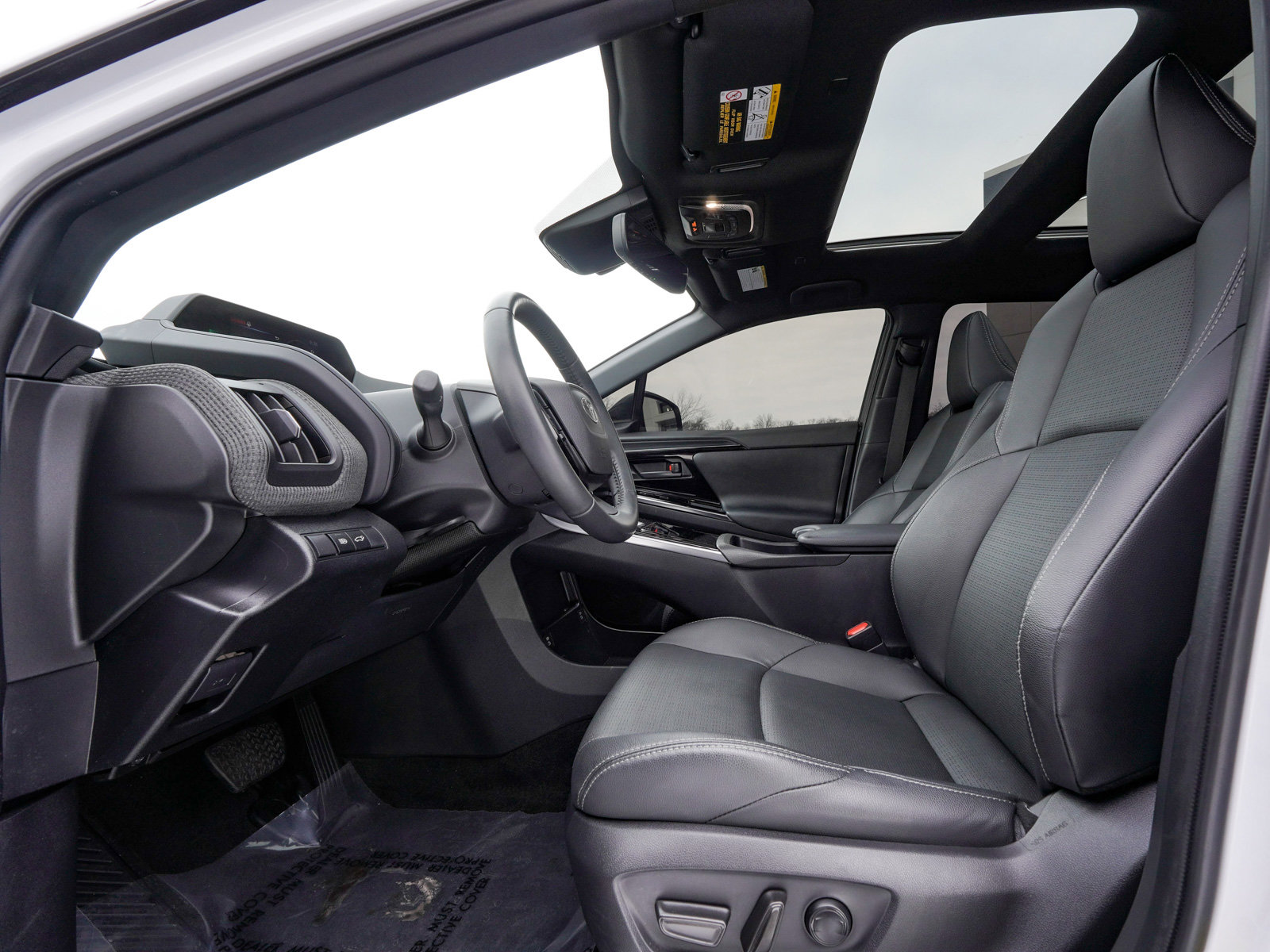 Used 2023 Toyota bZ4X Limited image 28