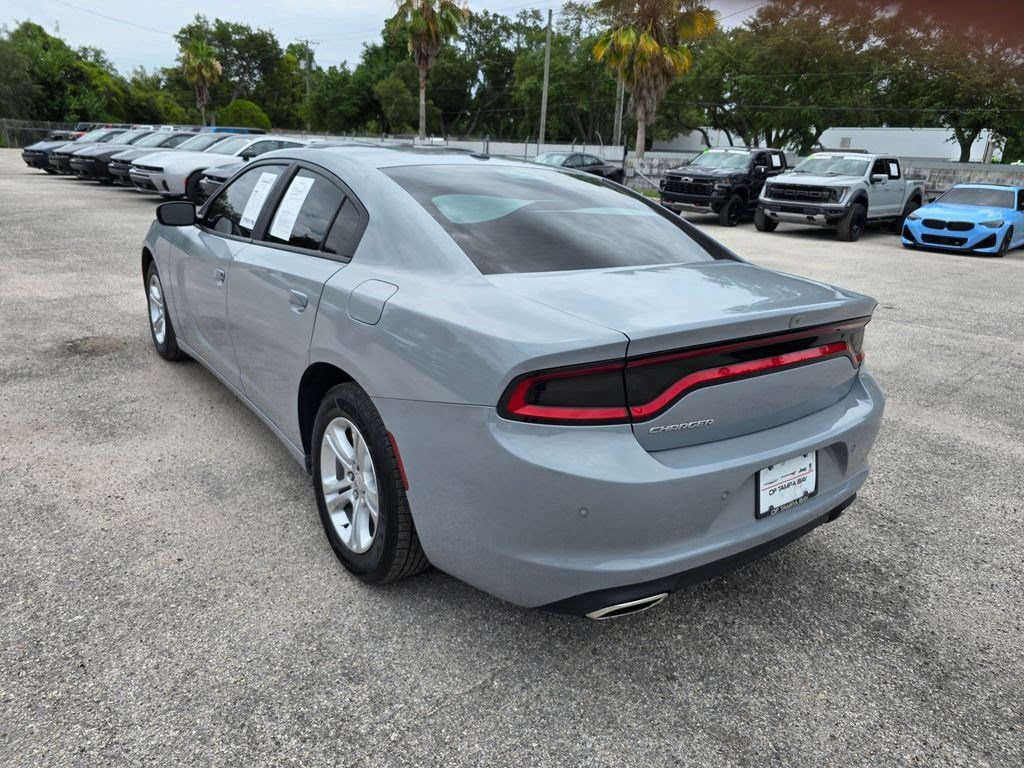 Used 2021 Dodge Charger SXT RWD image 4