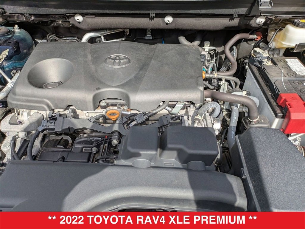 Used 2022 Toyota RAV4 XLE Premium image 88