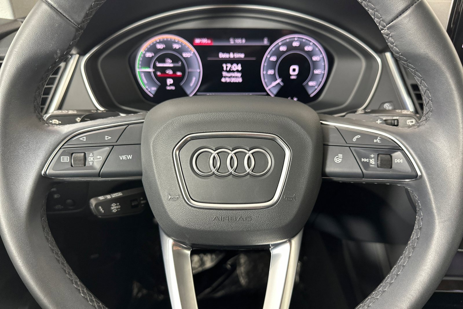 Used 2023 Audi Q5 e Premium w/ Convenience Package image 21