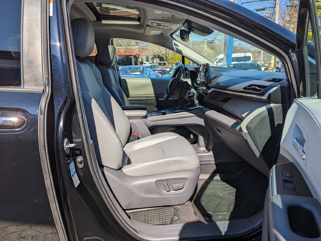 Used 2021 Toyota Sienna XLE AWD/4WD image 29