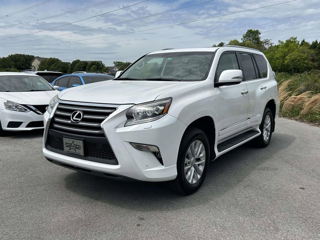 Used 2017 Lexus GX 460 Premium w/ Premium Package image 7