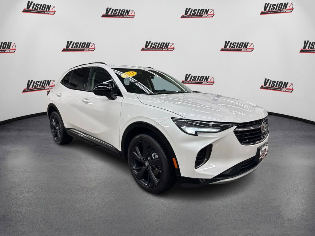 Used 2023 Buick Envision Essence w/ Technology Package I image 3