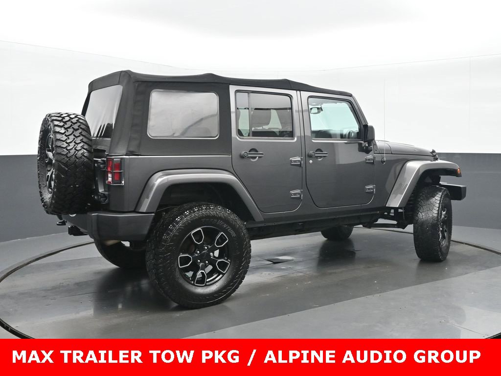 Used 2018 Jeep Wrangler Unlimited Sahara image 3