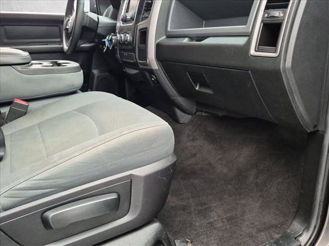 Used 2017 RAM 1500 Express w/ Express Value Package AWD/4WD image 27