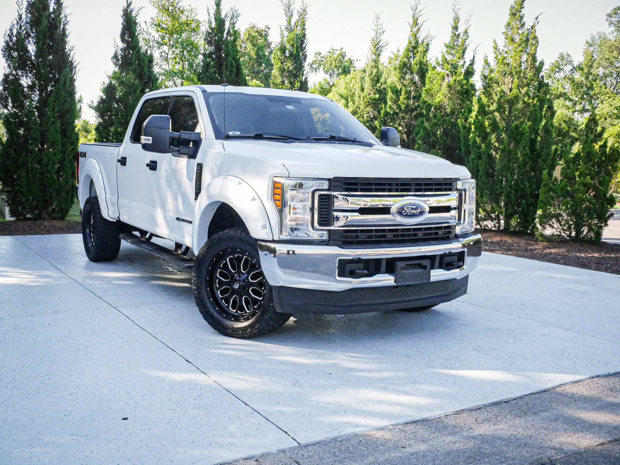 Used 2019 Ford F250 XLT AWD/4WD image 2