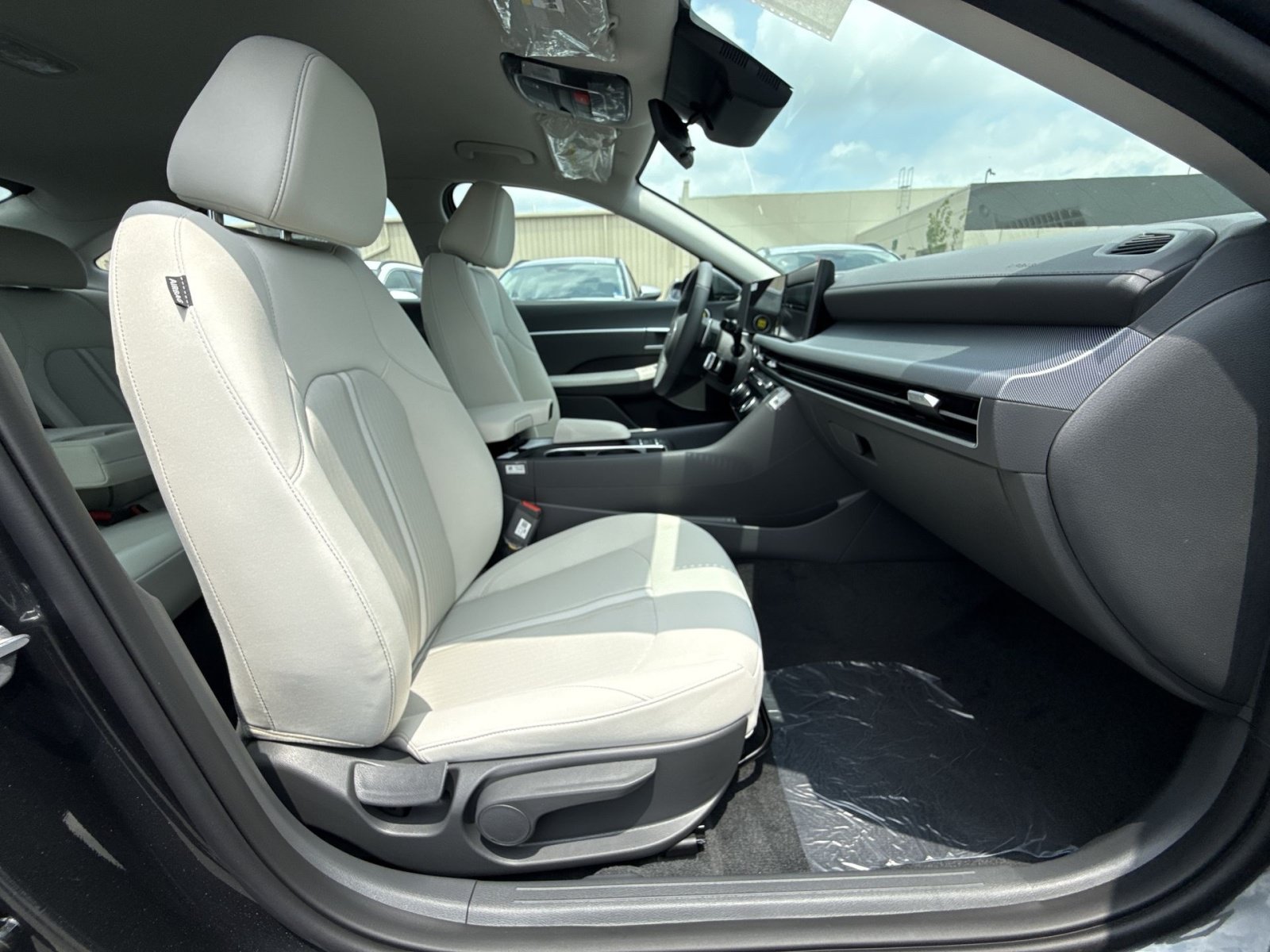 New 2026 Hyundai Sonata SEL FWD image 28