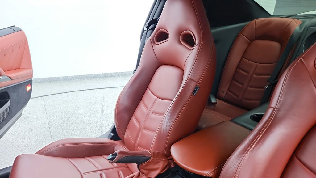 Used 2015 Nissan GT-R Premium image 22
