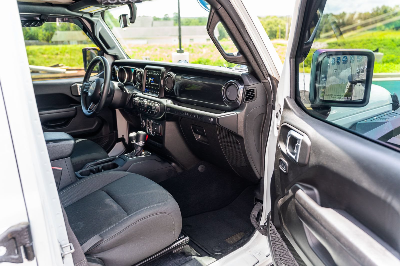 Used 2022 Jeep Wrangler Unlimited Sport AWD/4WD image 12